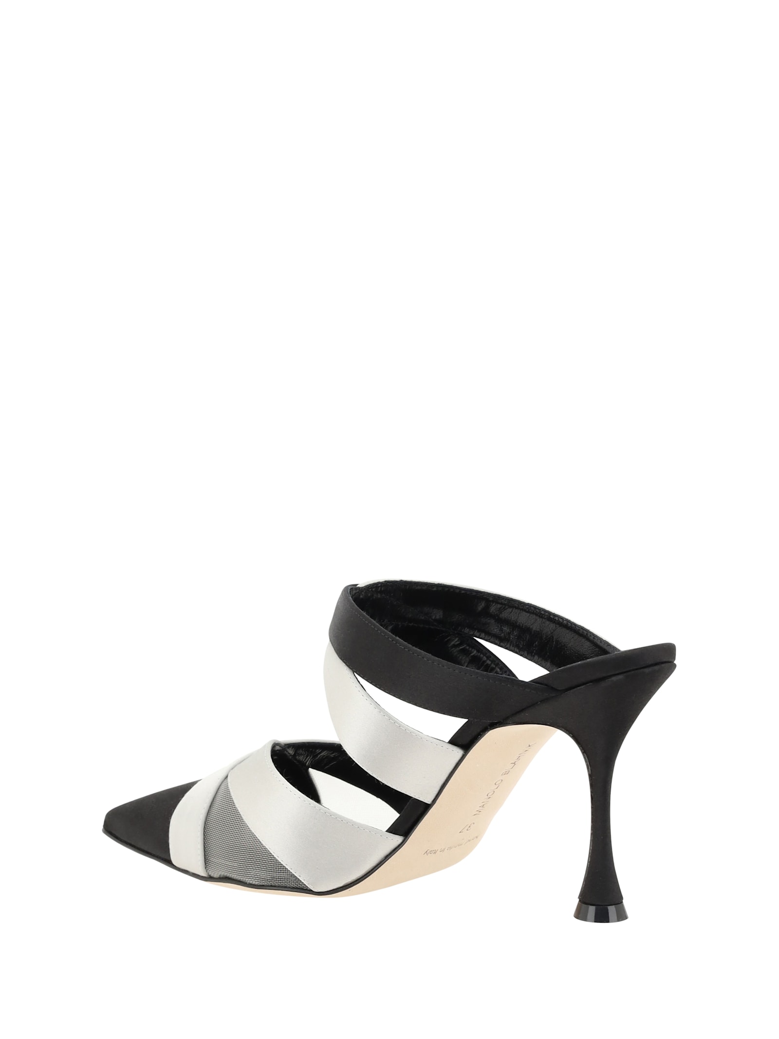 Shop Manolo Blahnik Oyounak Pumps In Blck/mgry