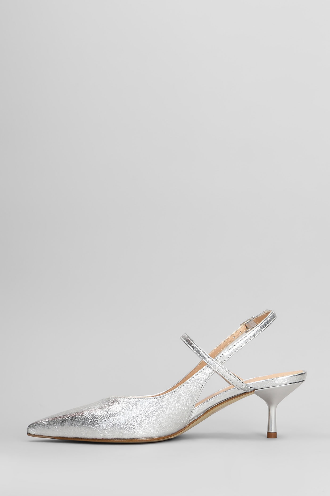 THE SELLER PUMPS IN SILVER LEATHER