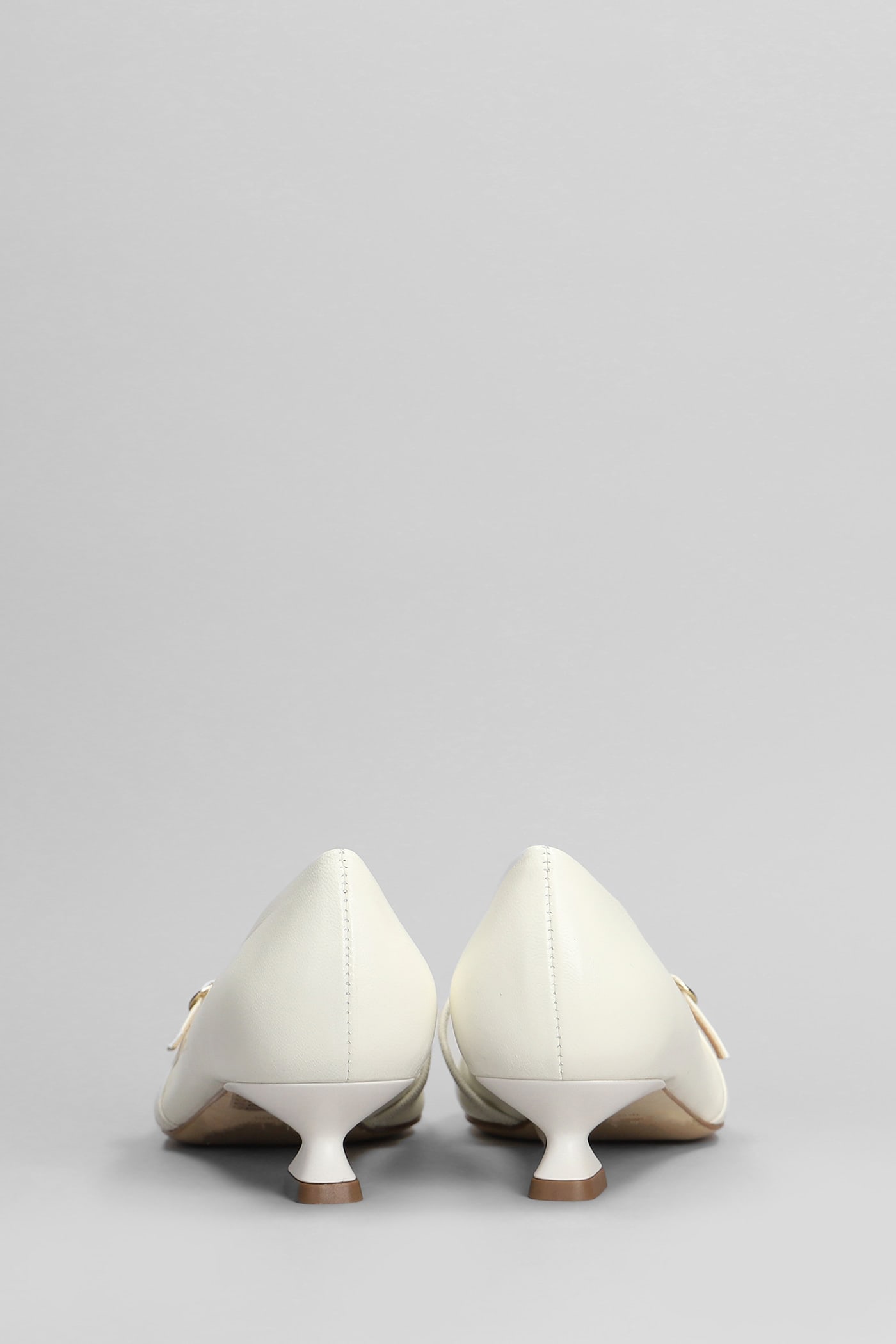 THE SELLER PUMPS IN WHITE LEATHER